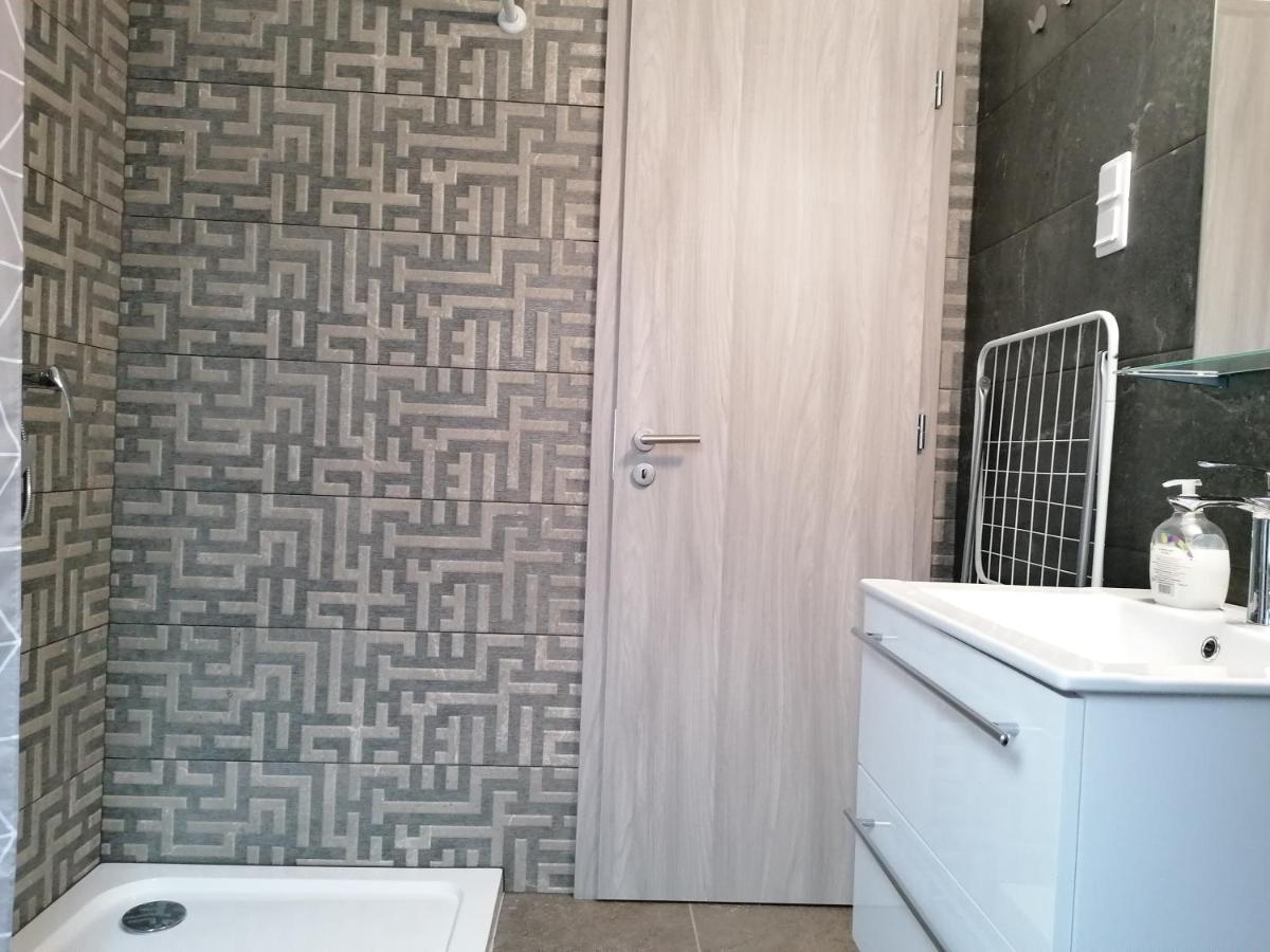Mohacs Apartman Екстер'єр фото