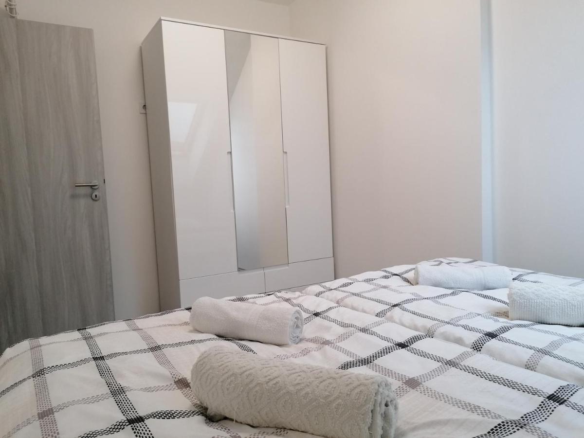 Mohacs Apartman Екстер'єр фото