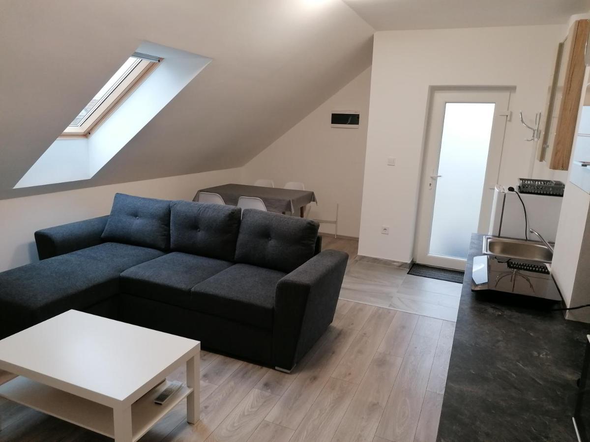 Mohacs Apartman Екстер'єр фото